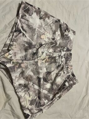 SHEIN Pastel Floral Elastic Waist Shorts